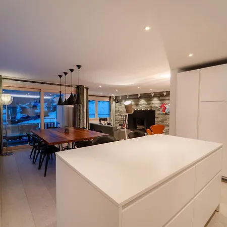 Private Luxury 4 Bedroom In Waldhaus Apartment *
