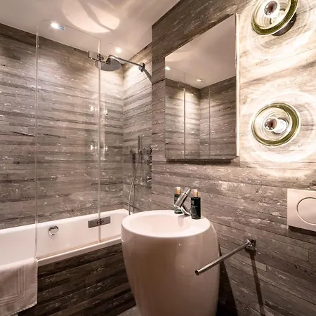 Private Luxury 4 Bedroom In Waldhaus Apartment