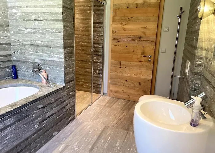 Private Luxury 4 Bedroom In Waldhaus Daire Flims