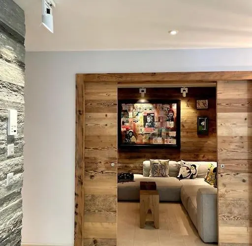 Private Luxury 4 Bedroom In Waldhaus Apartment