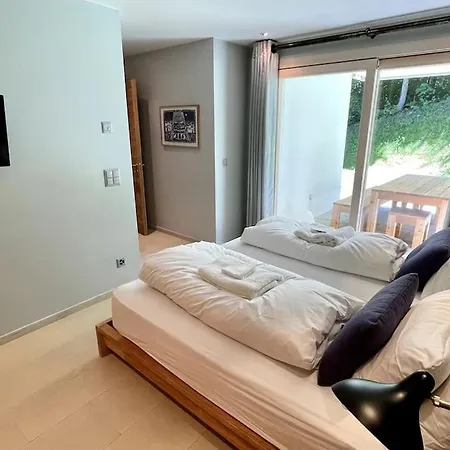 Private Luxury 4 Bedroom In Waldhaus * 弗利姆斯