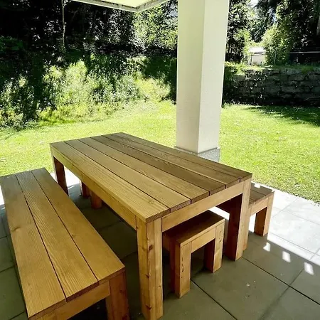 Private Luxury 4 Bedroom In Waldhaus 公寓 弗利姆斯